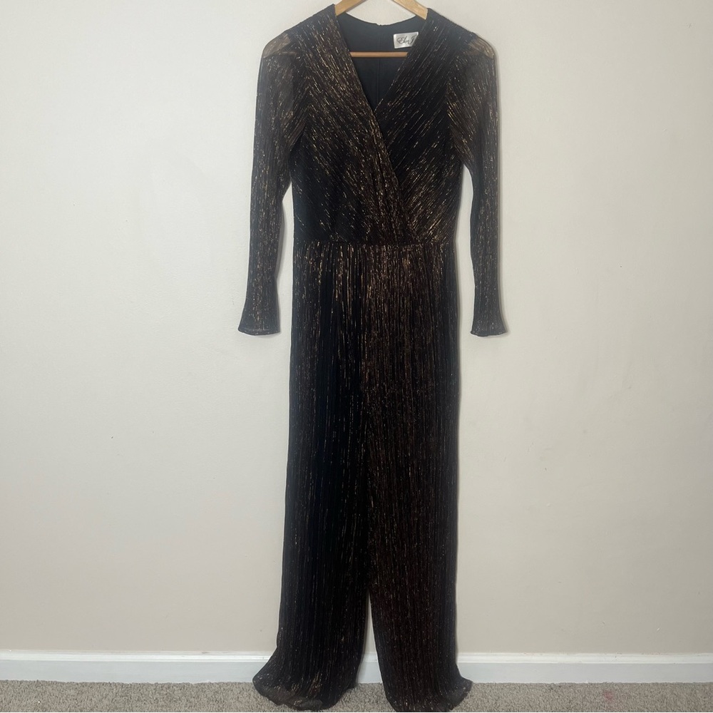 Eliza J  Women’s Black Chiffon‎ Gold Metallic V~Neck Jumpsuit Sz 6